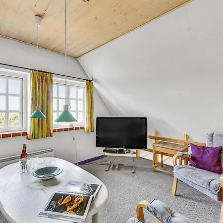 Дом отдыха Amazing Home In Norre Nebel With Sauna *